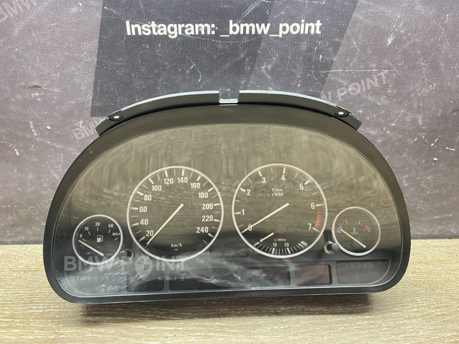 Панель приладів BMW E39 бензин VDO